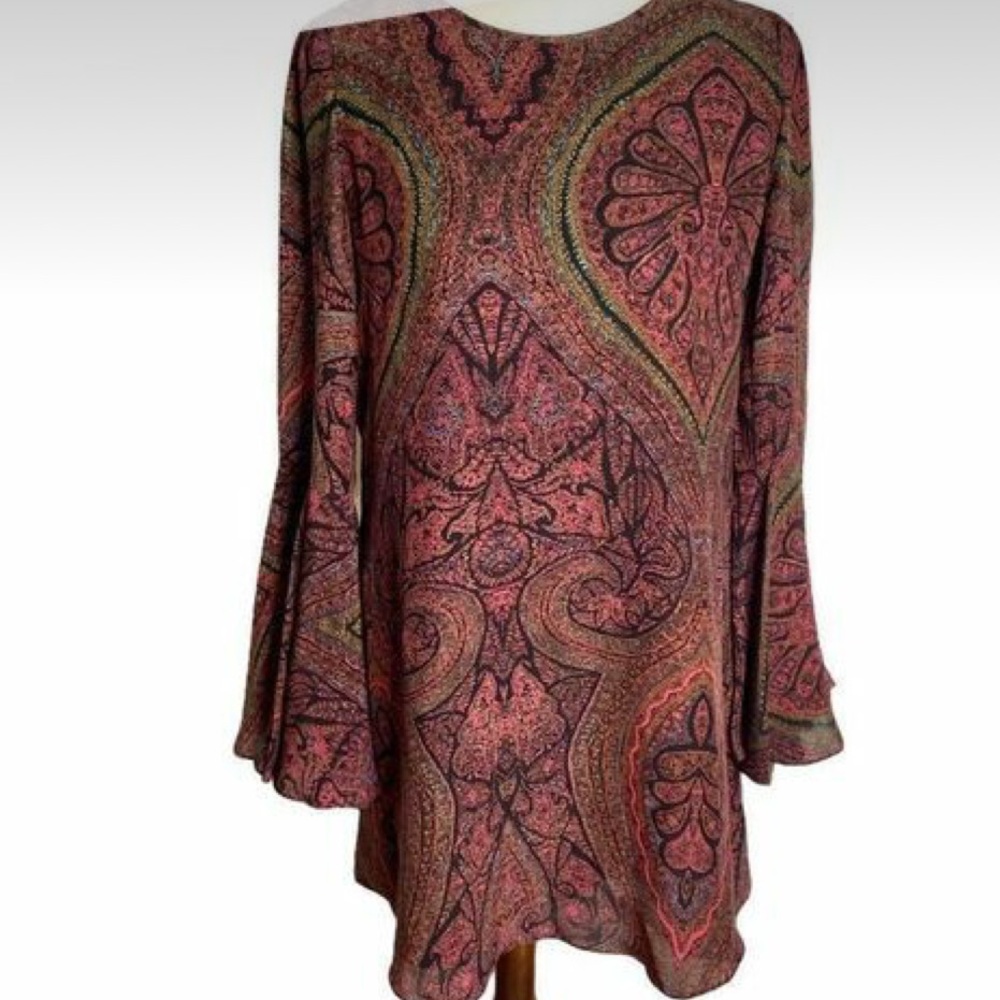 Paisley bell sleeve dress by Elizabeth and James - NWOT - XS